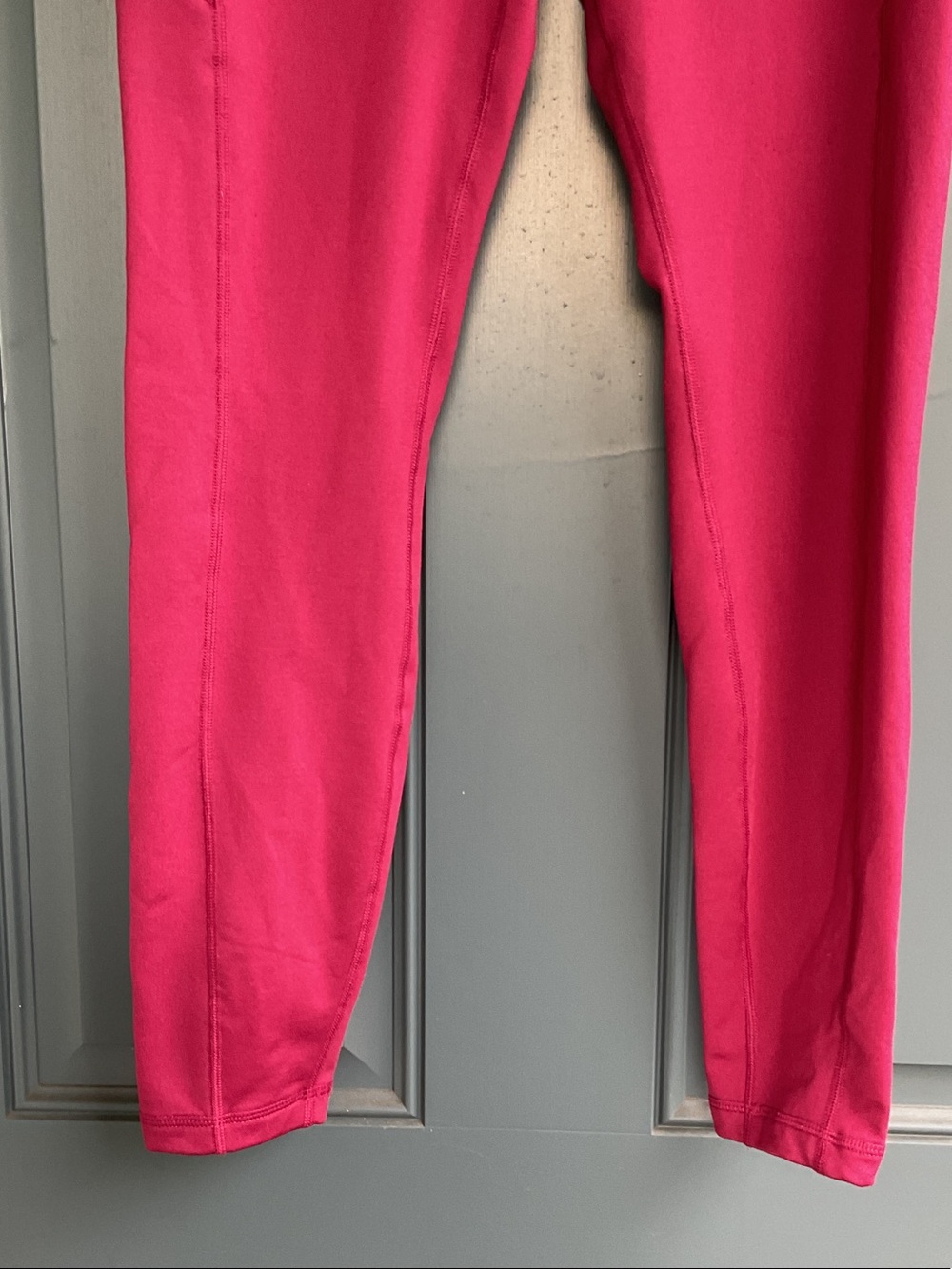 Velocity Serena Legging in Deep Berry, size L - Picture 4 of 6